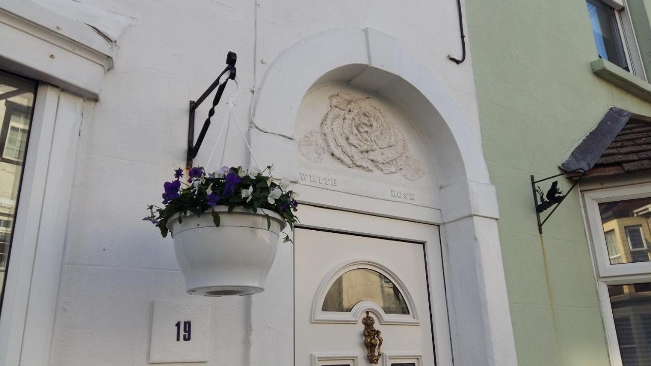 White Rose Cottage เวสตัน-ซูเปอร์-แมร์ ภายนอก รูปภาพ
